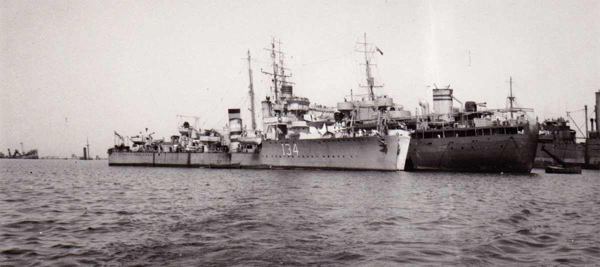 HMS Velox oiling at Tripoli