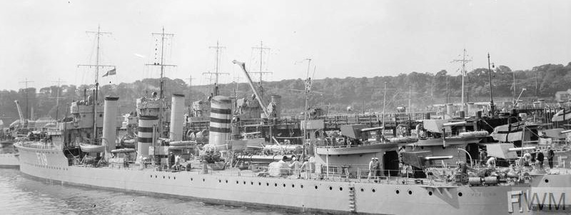 HMS Verulam in the Penns at Rosyth.
