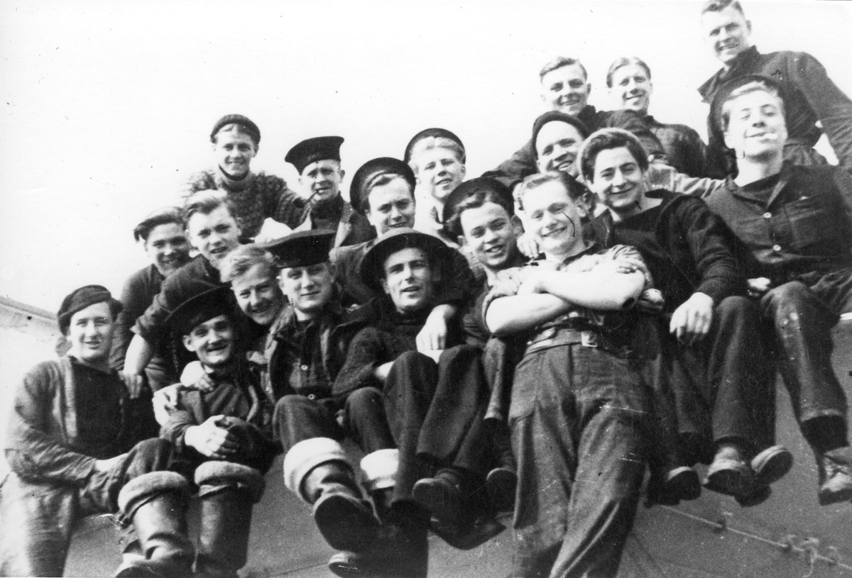 Shipmates in HMS Vesper