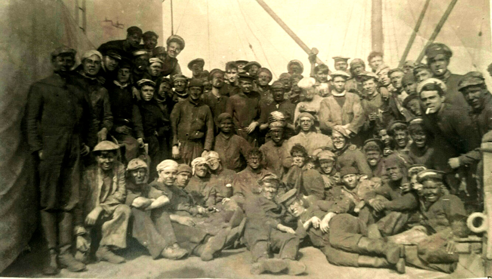 Large group aboard unidentified ship