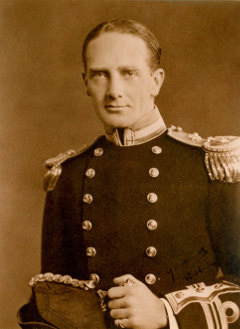 Lt Cdr J.G.D. de Chair RN