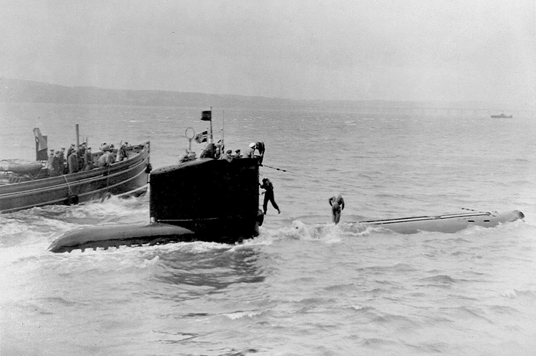 Surrender of U-2361 at Dundee
