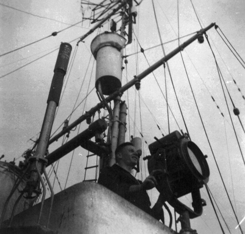 The 8inch Signalling Lamp on mast head