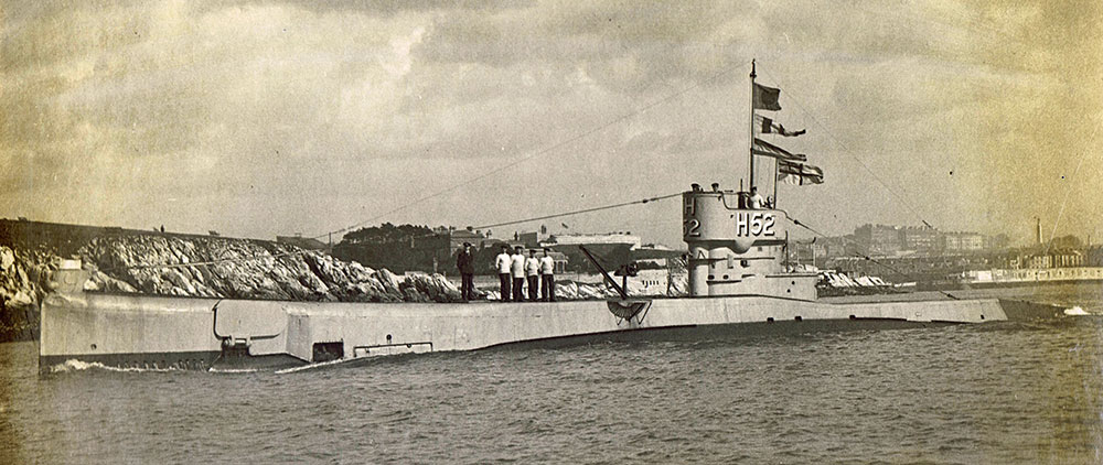 Submarine H52