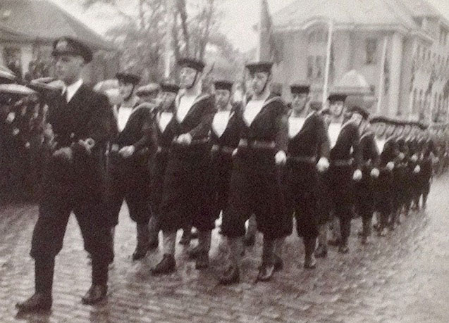 Mervyn Tommey leading the Parade through Stavanger