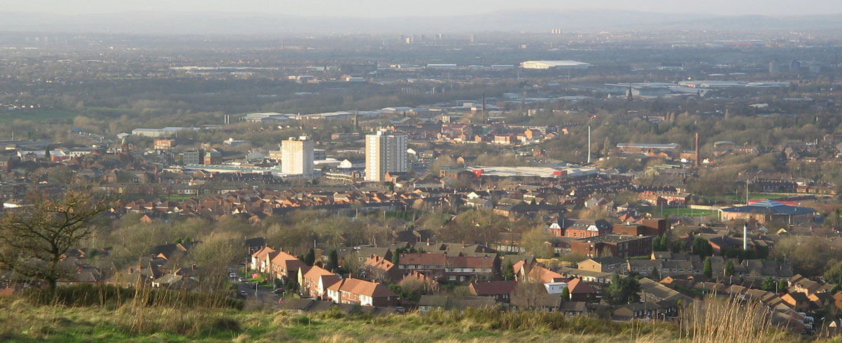 Hyde from Werneth Low (Wikipedia)
